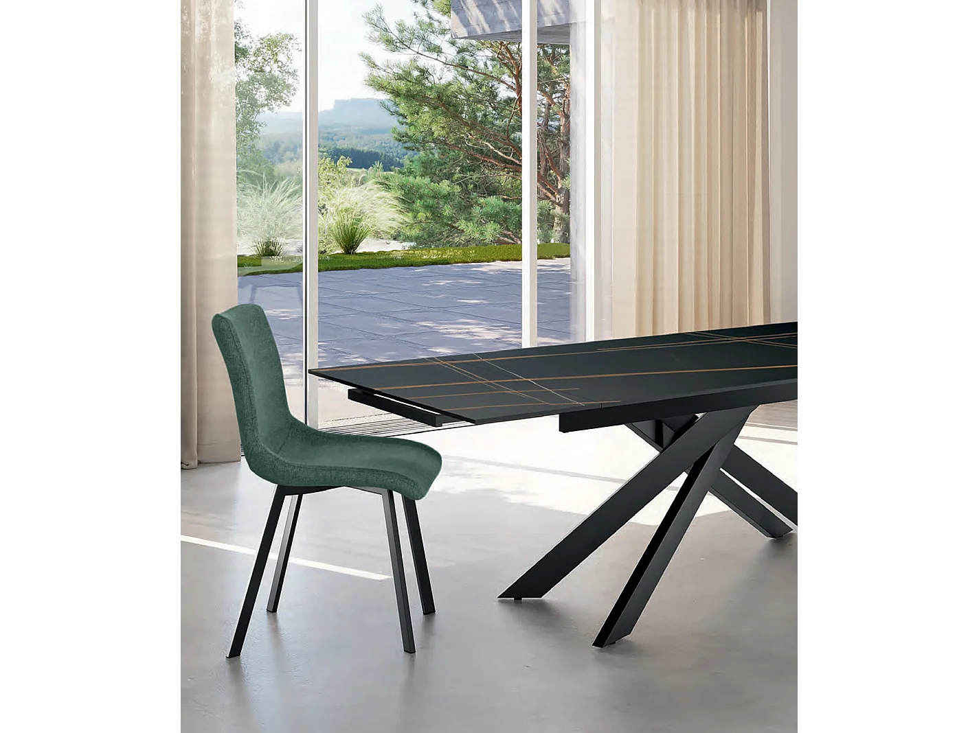 Cadeira Iris com assento em tecido azul-turquesa de fácil limpeza e estrutura em metal pintado de preto - Design moderno e elegante 45x56cm