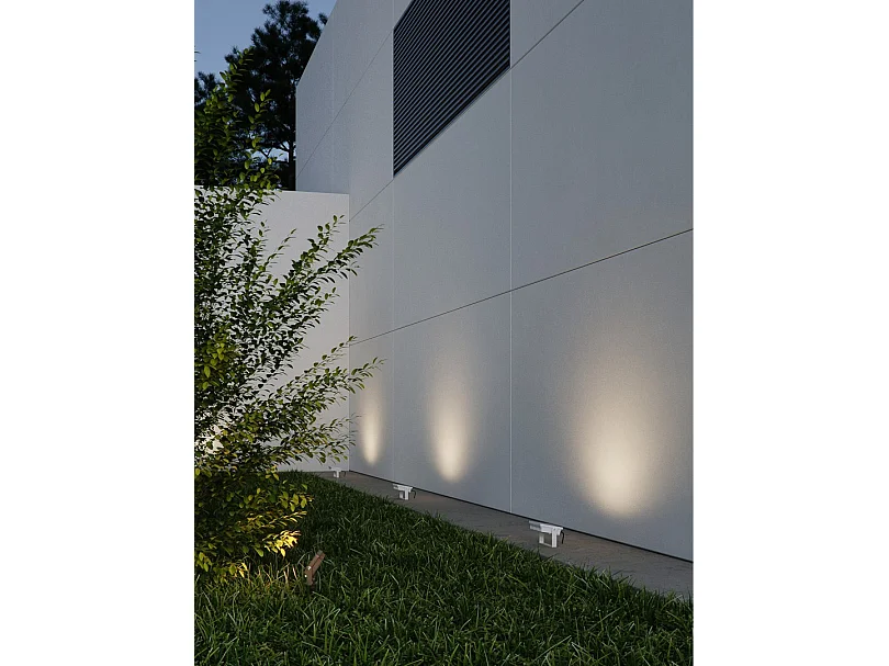 Sky 30W LED-buitenschijnwerper met schakeltechnologie, kleurtemperatuur 3000K/4000K/5000K, stralingshoek van 115 graden, matzwart - Beneito & Faure