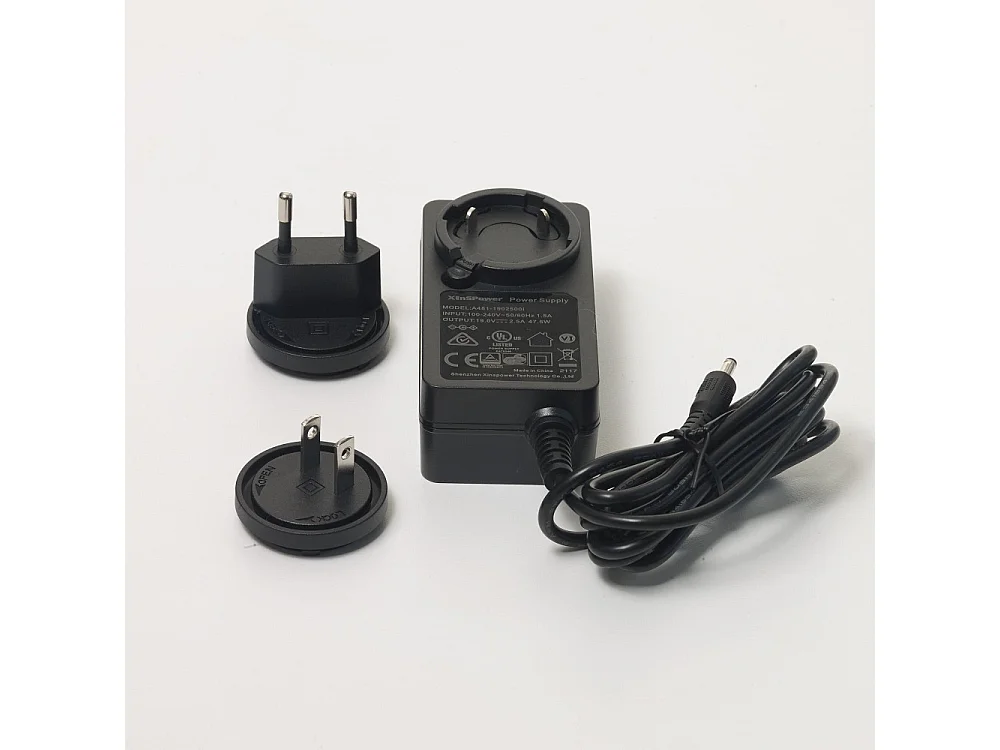 Oplader voor het opladen van de Zafferano Pencil - Aan te sluiten op zowel het oplaadstation als de module
