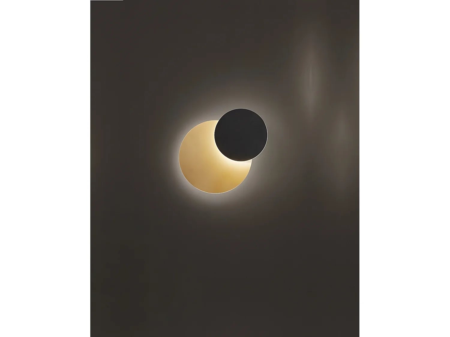 Applique Led Orientable En Métal Et Aluminium, Finition Or Et Noir Mat, 22W 3000K, Design Moderne Pour Intérieur, 1877 Lumens - Marque Perenz