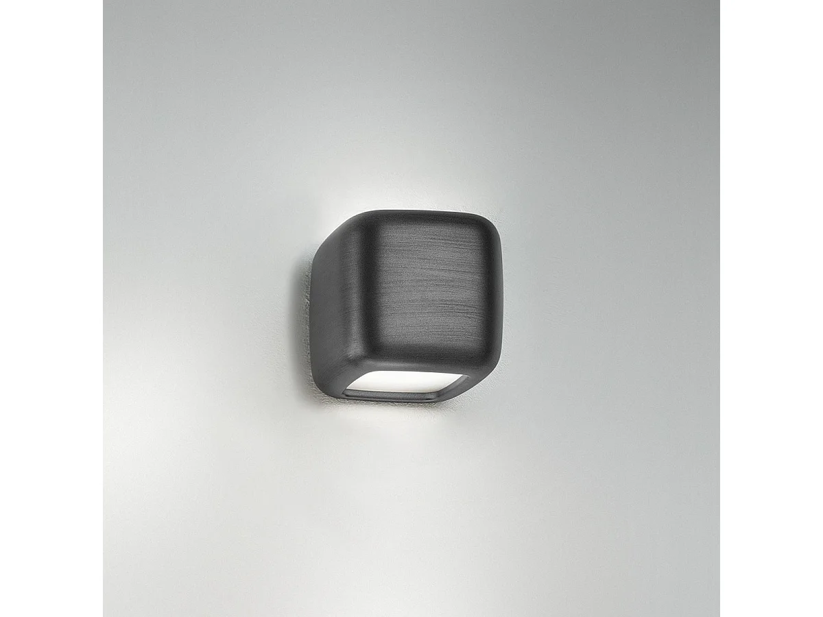 Luminária de parede LED indireta Babol A, alumínio fundido, acabamento preto fosco, 2x8W 3000K IP20 - Gealuce