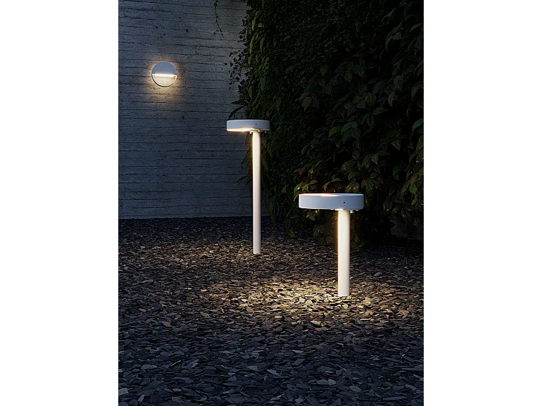 Luminária de parede LED externa Clos Wall Dual 16W com interruptor CCT de 120 graus, 3000K/4000K/5000K, IP65 IK08, preto fosco - Beneito & Faure