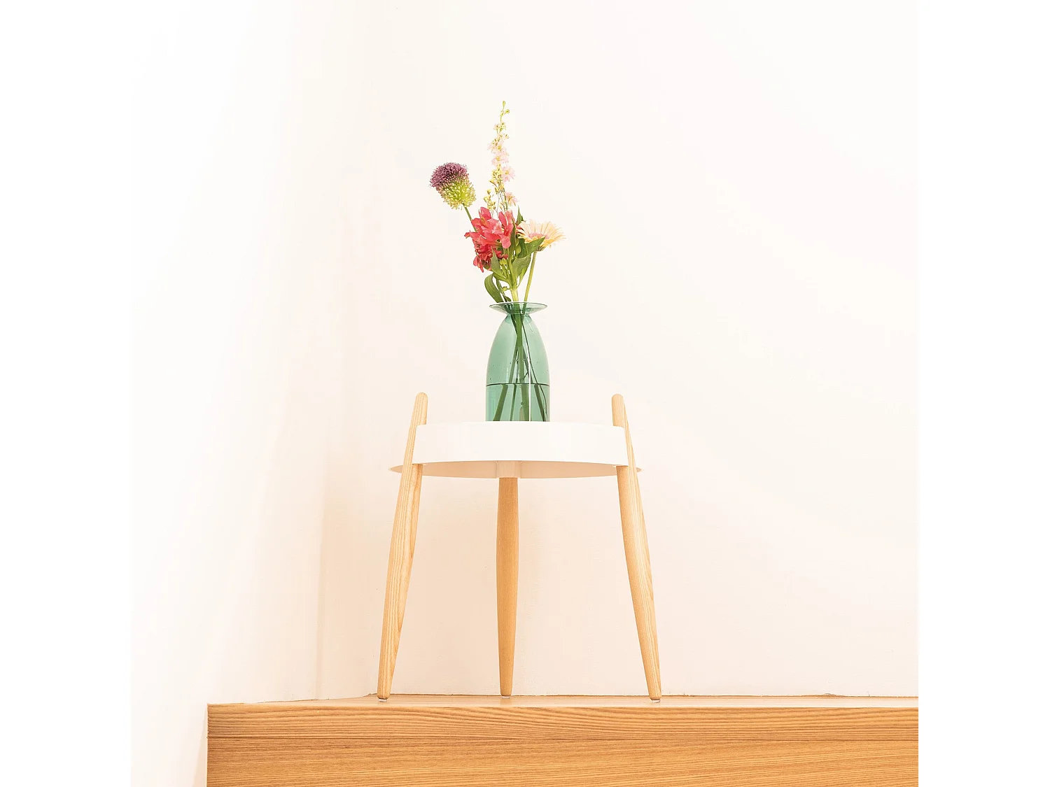 Vaso Un Fiore 120 in vetro borosilicato soffiato a mano colore Grigio, complemento d'arredo elegante per composizioni floreali e design moderno