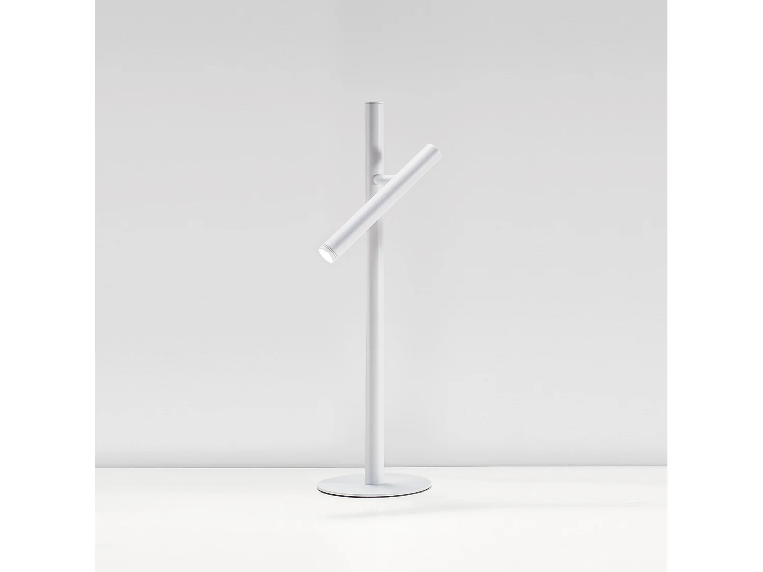 Gealuce GLS tafellamp in mat wit aluminium - 5,4W verstelbare LED-lamp met drukknopdimmer, 3000K, 25° stralingshoek, IP20