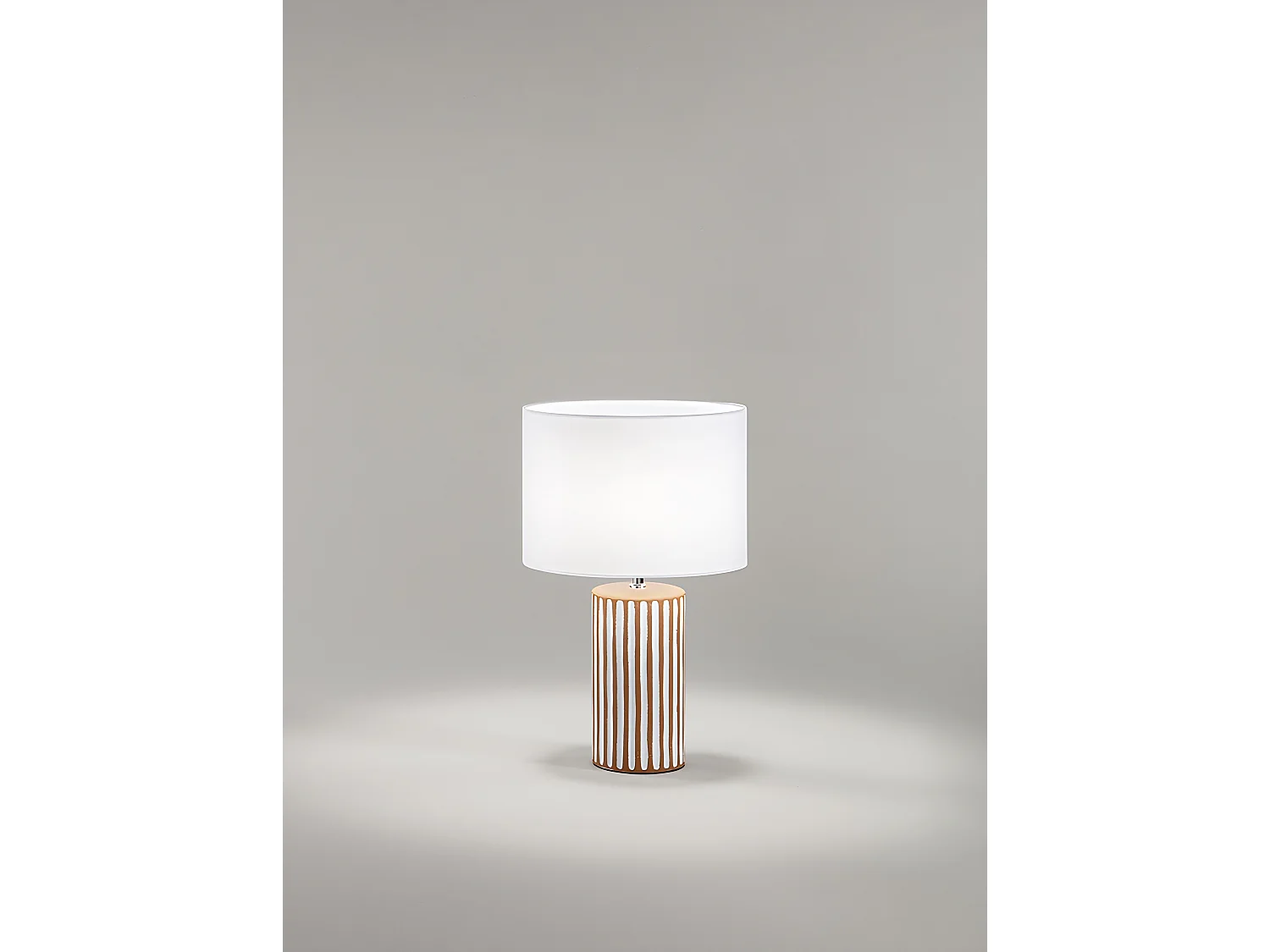 Lampe de table Perenz en céramique marron avec abat-jour tissu d.28 cm H46 cm, 1xE27 max 60W, finition chaleureuse