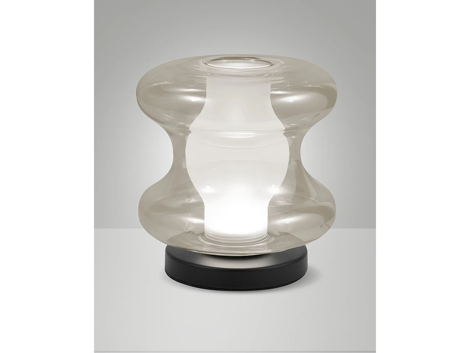 Frua tafellamp Ø18cm, geïntegreerde 7W LED 750lm, kleurtemperatuurschakelaar 2700K/3000K/4000K, metalen frame en cognacbruin borosilicaatglas - Frua