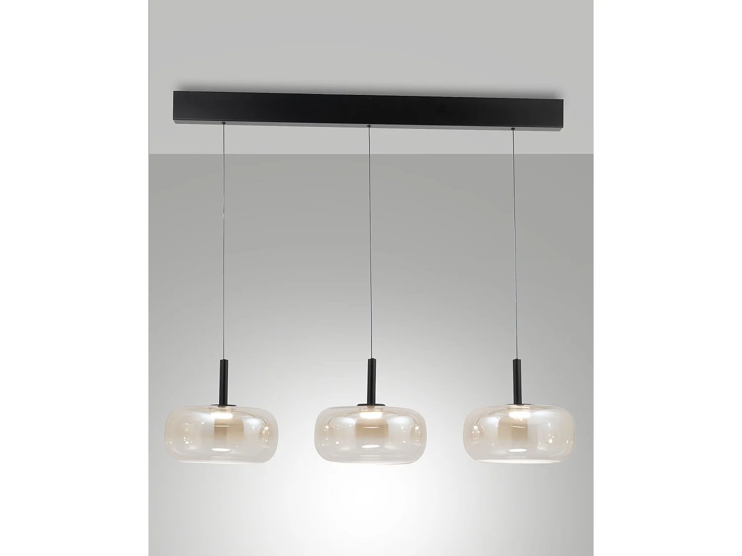 Devero LED-hanglamp 3x7W 2550lm CCT dimbaar, metalen frame en cognacbruin getint borosilicaatglas - Devero