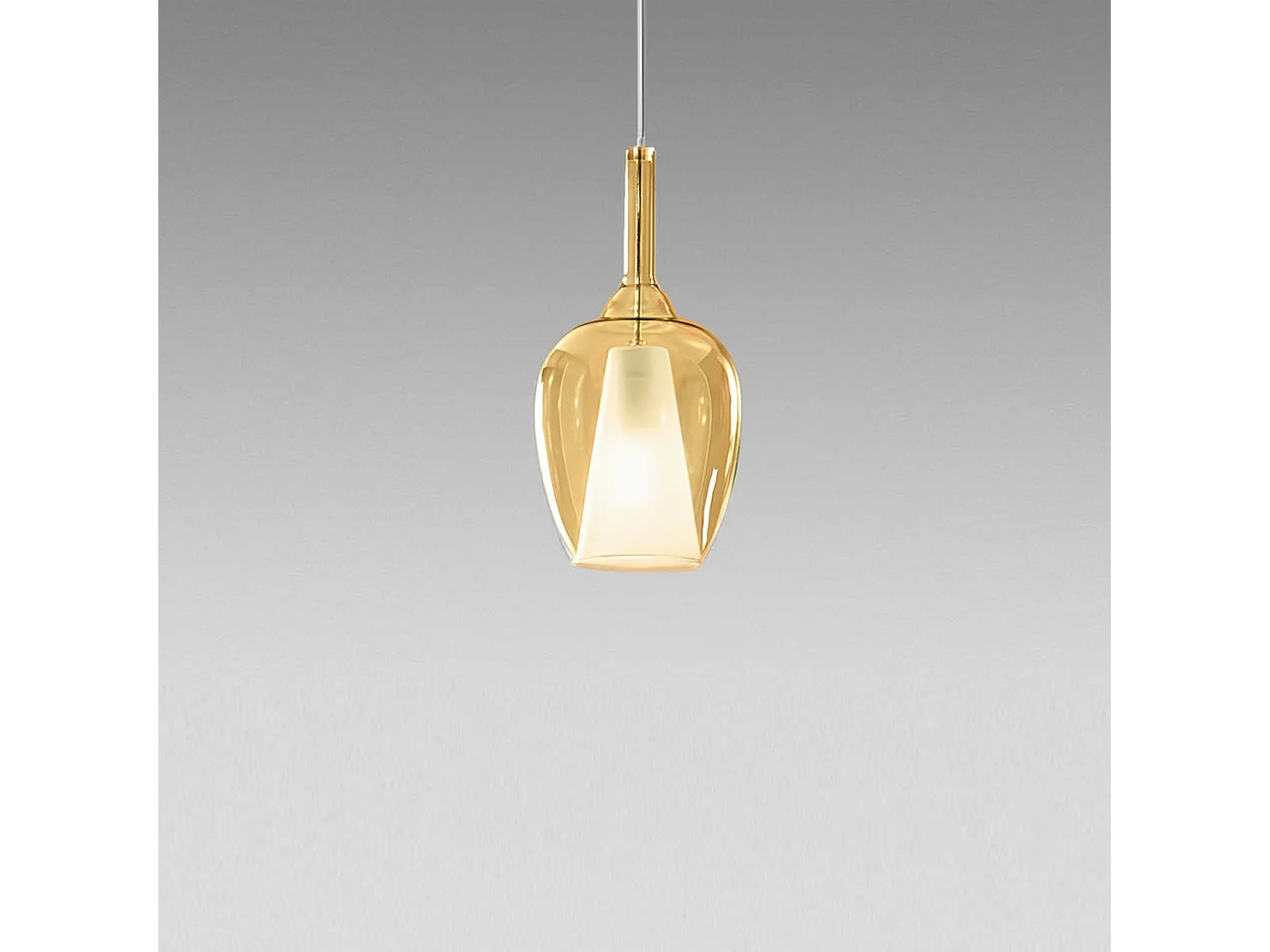 OFELIA S/10 MINI pendellampe – diffuser lavet af transparent, ravfarvet borosilikatglas, 3 m kabel, G9-fatning – Gea Luce