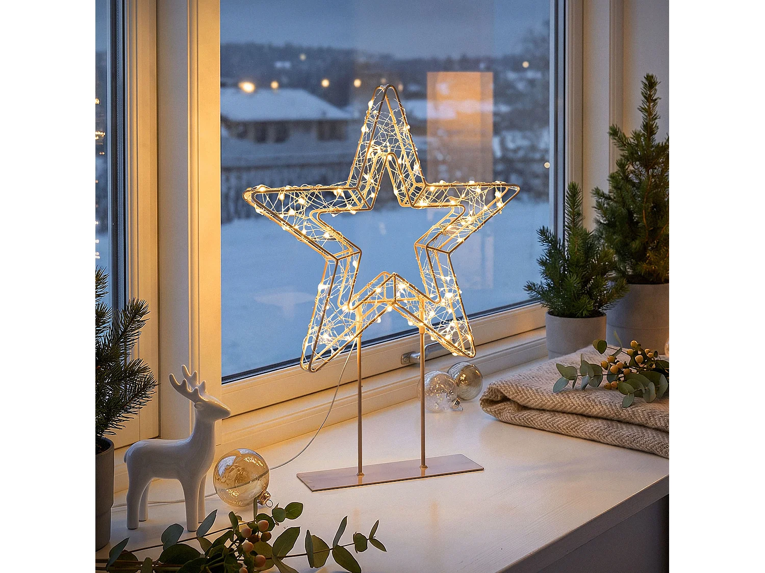 Décoration de Noël, étoile lumineuse sur pied 37 cm, 200 LED lumière blanc chaud, silhouette décorative à poser, intérieur et extérieur, minuterie