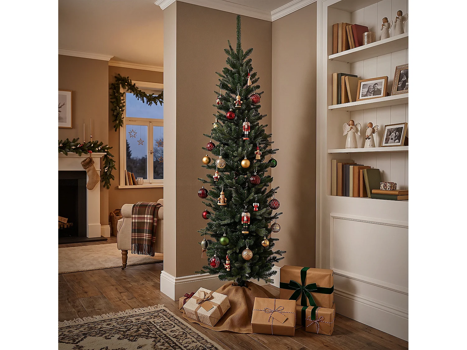 ECD Germany Albero di Natale Slim Artificiale 180 cm Decorazioni Natalizie Albero Natalizio Verde Realistico per Interni con Base Stabile e 933 Rami