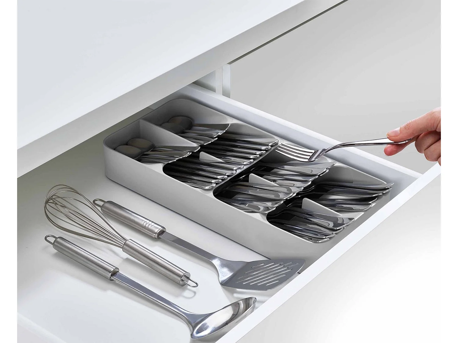 Grote, compacte bestekorganizer DrawerStore Joseph Joseph, 48 stuks, efficiënte opslag, grijs, ideaal voor keukenkasten.