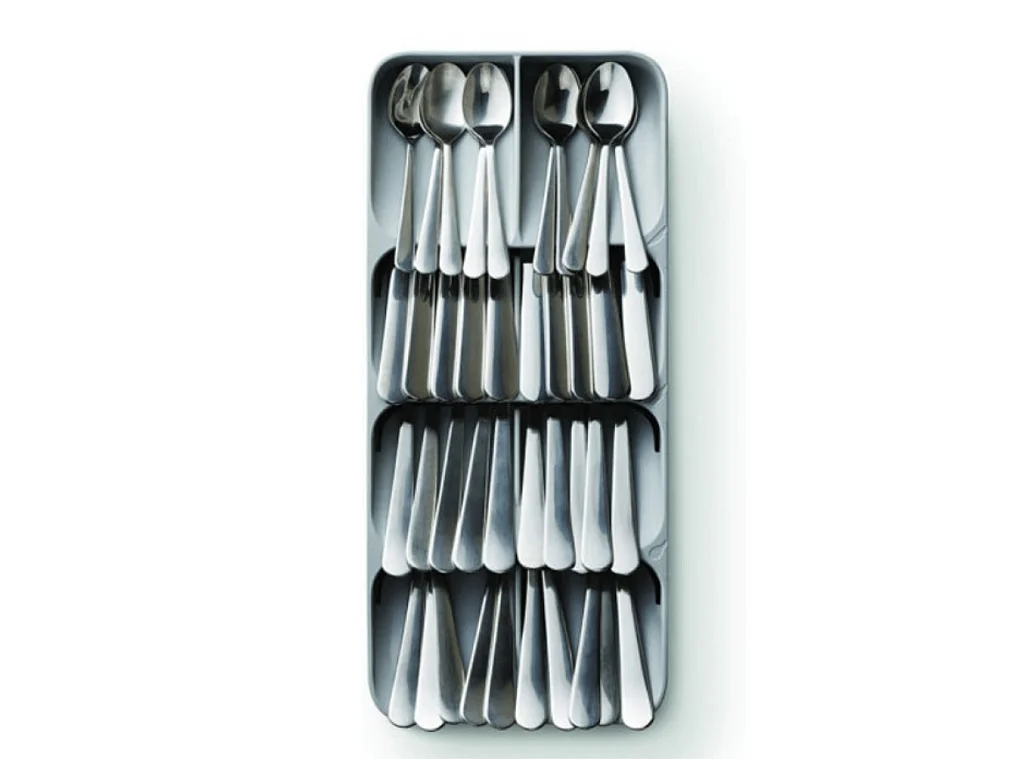 Grote, compacte bestekorganizer DrawerStore Joseph Joseph, 48 stuks, efficiënte opslag, grijs, ideaal voor keukenkasten.