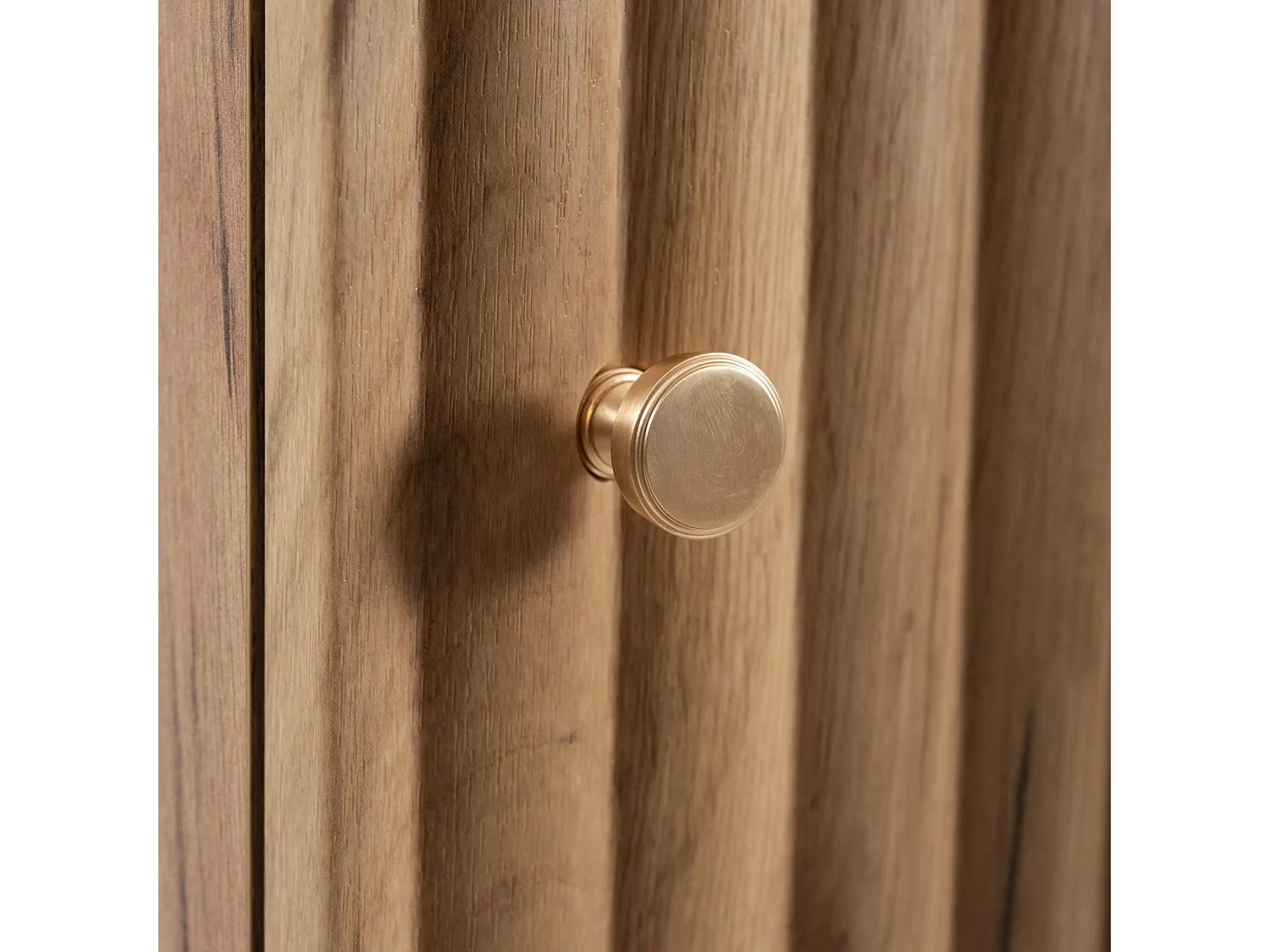 Columna de baño 136cm - Suspendido - Estriado Roble - Mueble de baño estrecho – RODAN