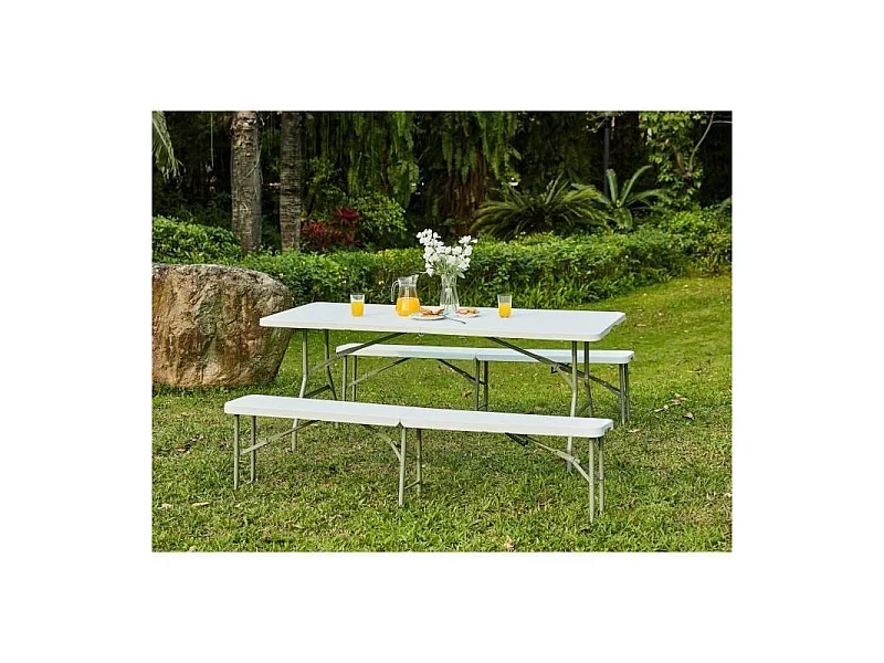 Table pliante - 180 cm - 8 personnes - plastique