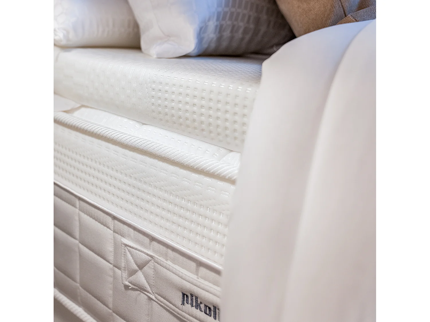 Surmatelas de 90 x 190 cm en mousse à mémoire de forme de 6 cm - TOPPER HOTEL de PIKOLIN