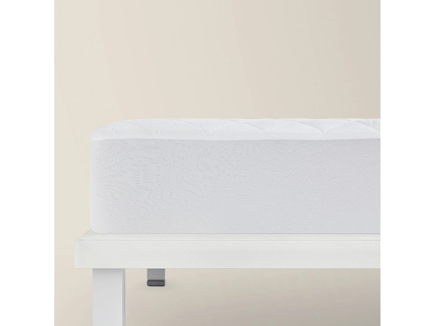 Protector de colchón acolchado 200 x 196 cm con Aloe Vera, hasta 32 cm, blanco PIKOLIN HOME