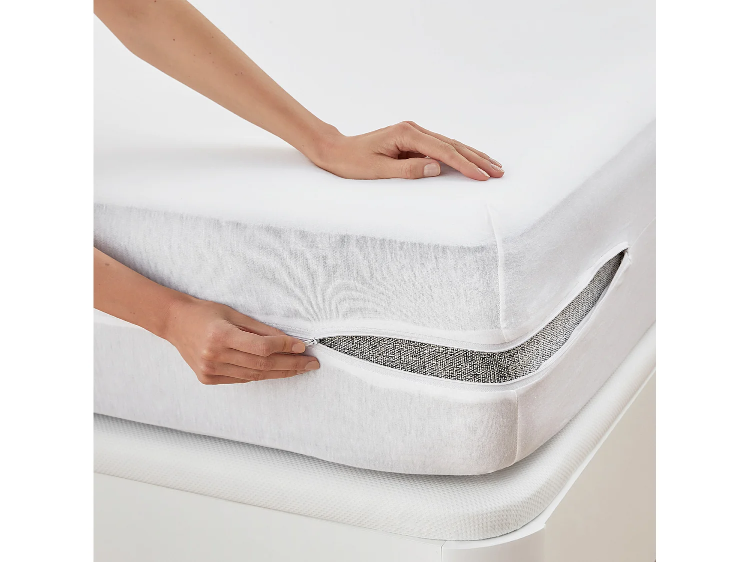 Protège-matelas imperméable 150 x 196 cm, polyester, jusqu’à 34 cm - PIKOLIN HOME ESSENTIAL