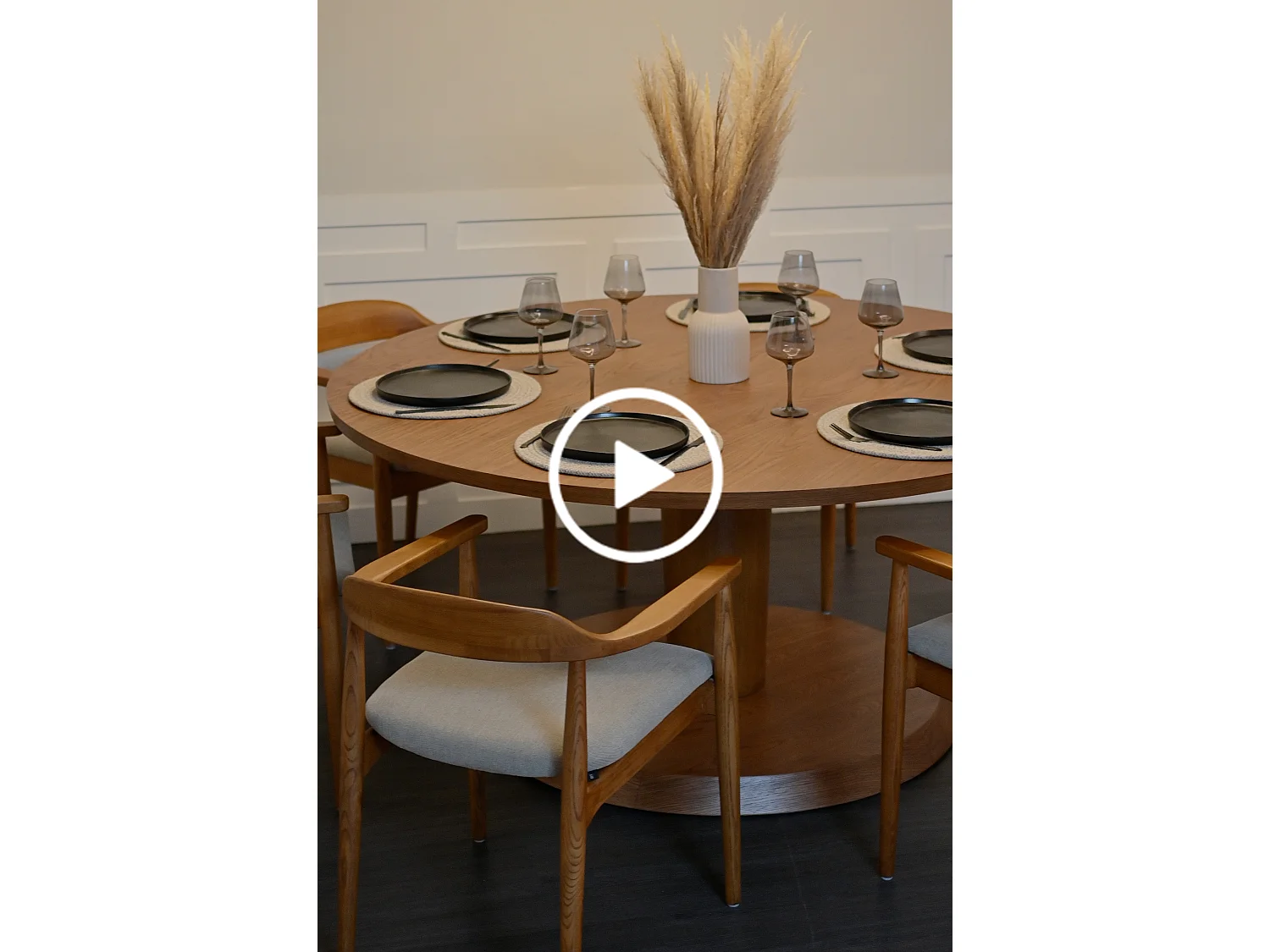 My Furniture Sia 6–8 Seat Round Dining Table, Oak Veneer Chestnut