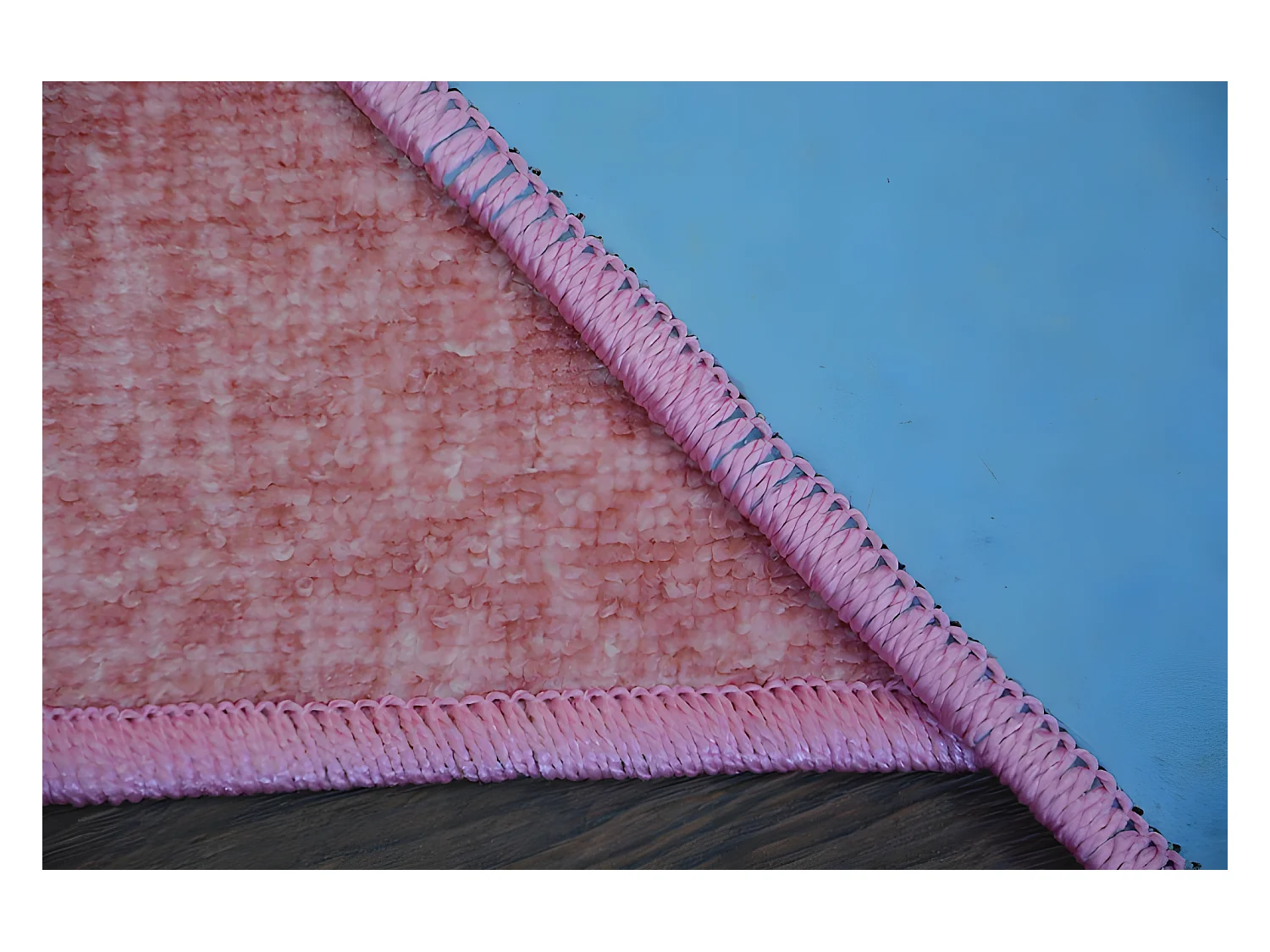 Tapijt voor kinderen UNICORN rozekleuring EENHOORN  150x200 cm