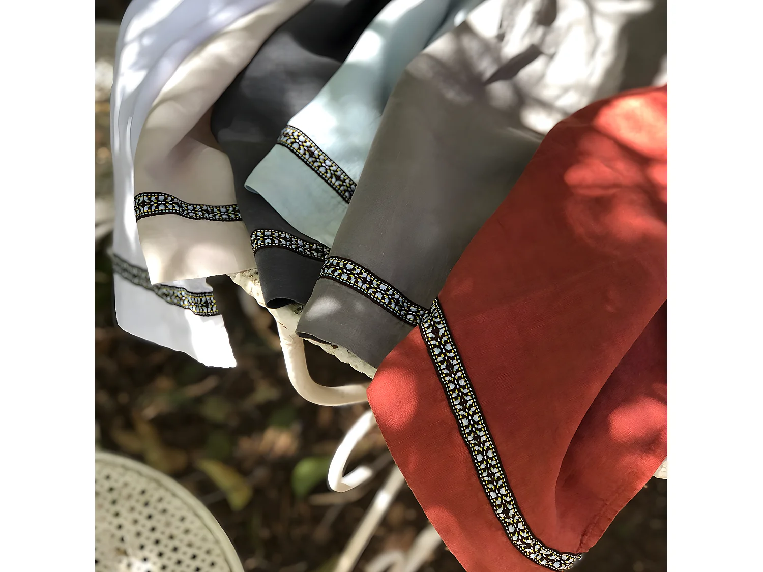 Torchon en lin lavé terracotta avec ruban Oslo - 40 x 60 cm