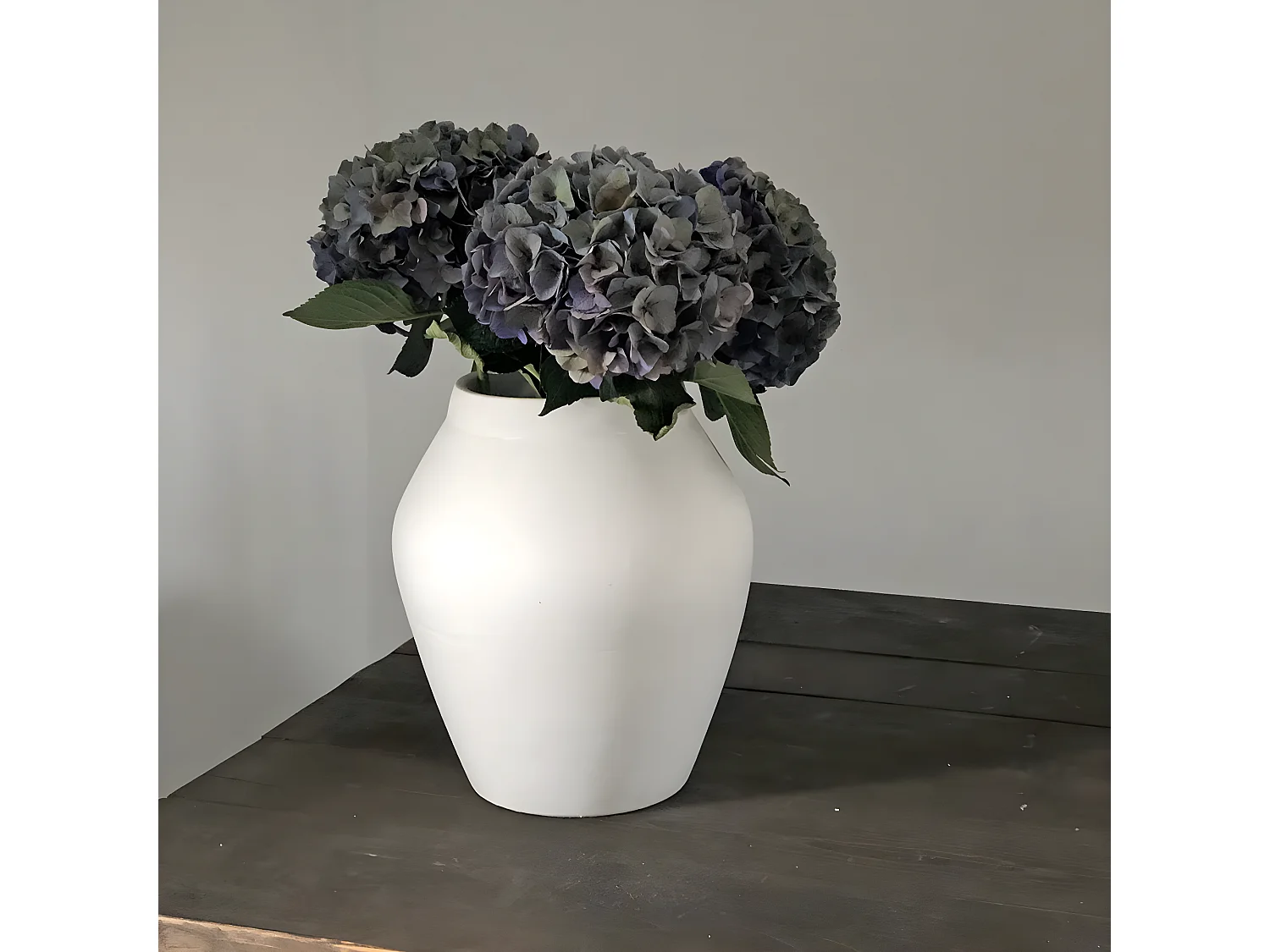 Vase amphore en terre cuite