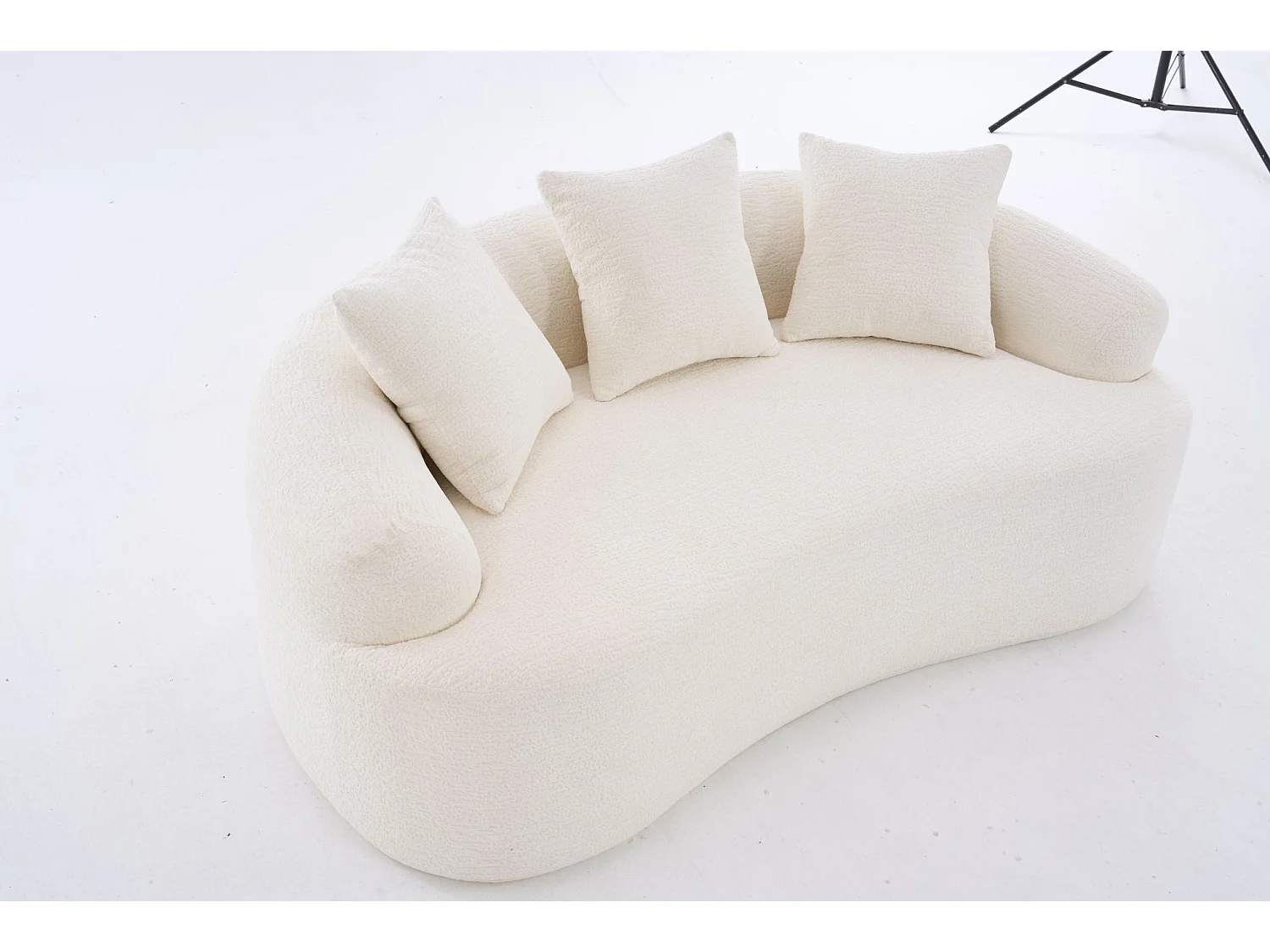 Canapé 2 places petit incurvé en chenille avec 3 coussins - Blanc cassé