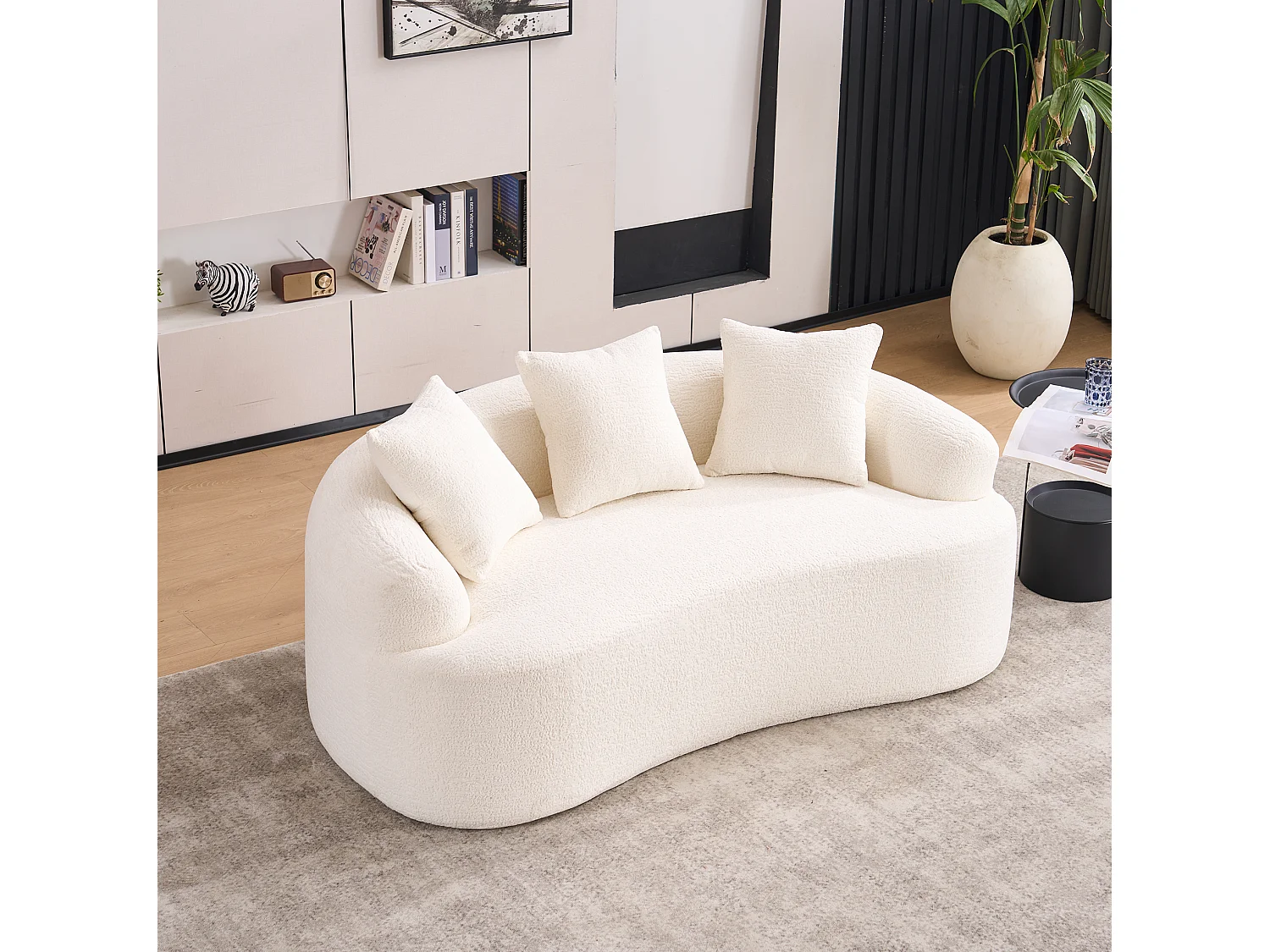 Canapé 2 places petit incurvé en chenille avec 3 coussins - Blanc cassé
