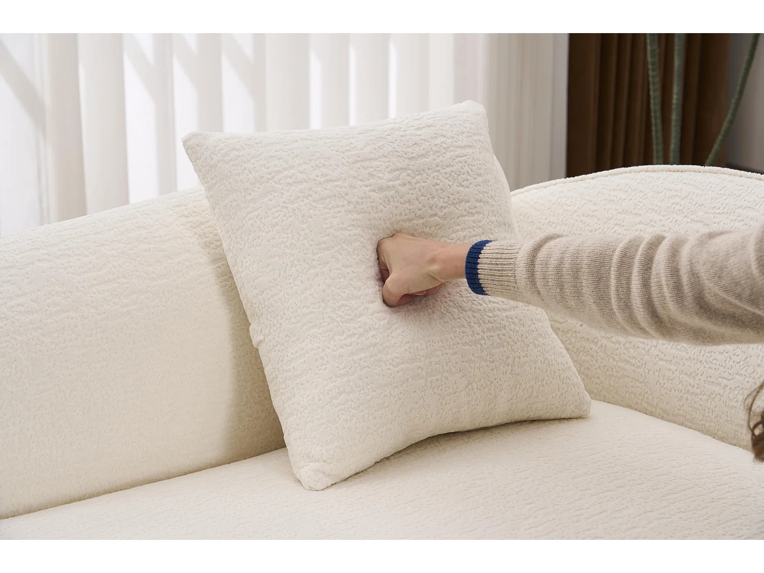 Méridienne arquée en chenille avec coussin – ​​Couleur crème