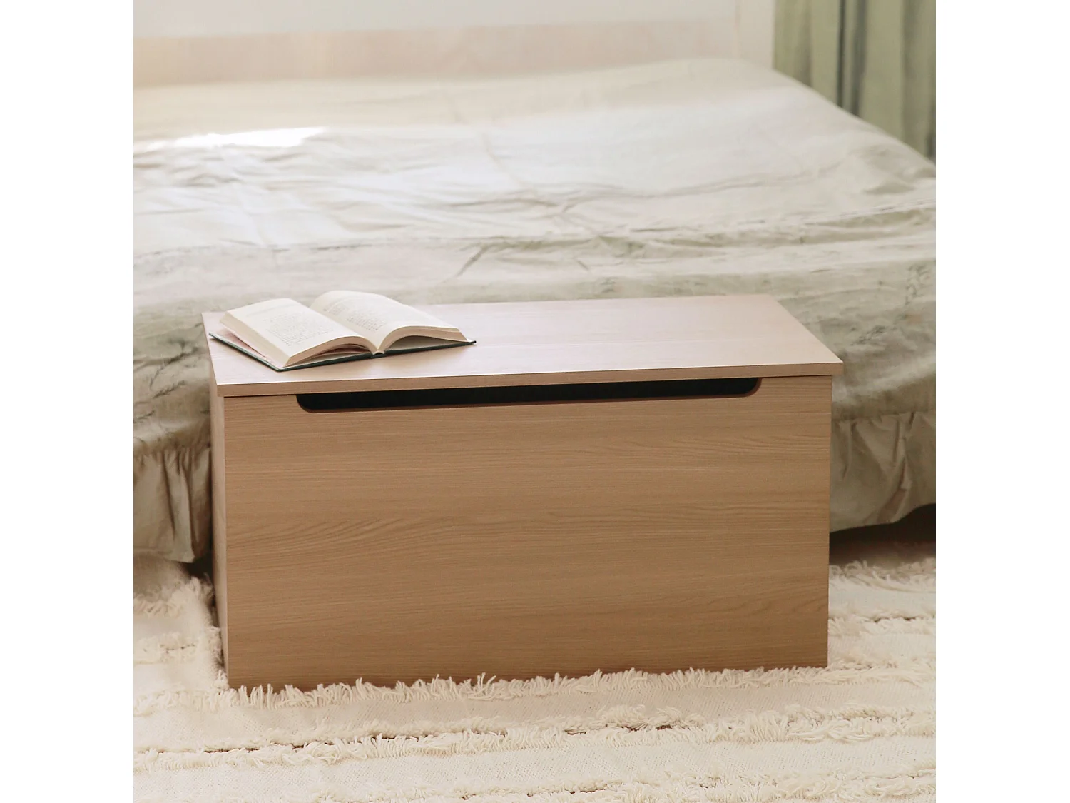 Freya Storage Trunk Blanket Box, Metal Arm Stay