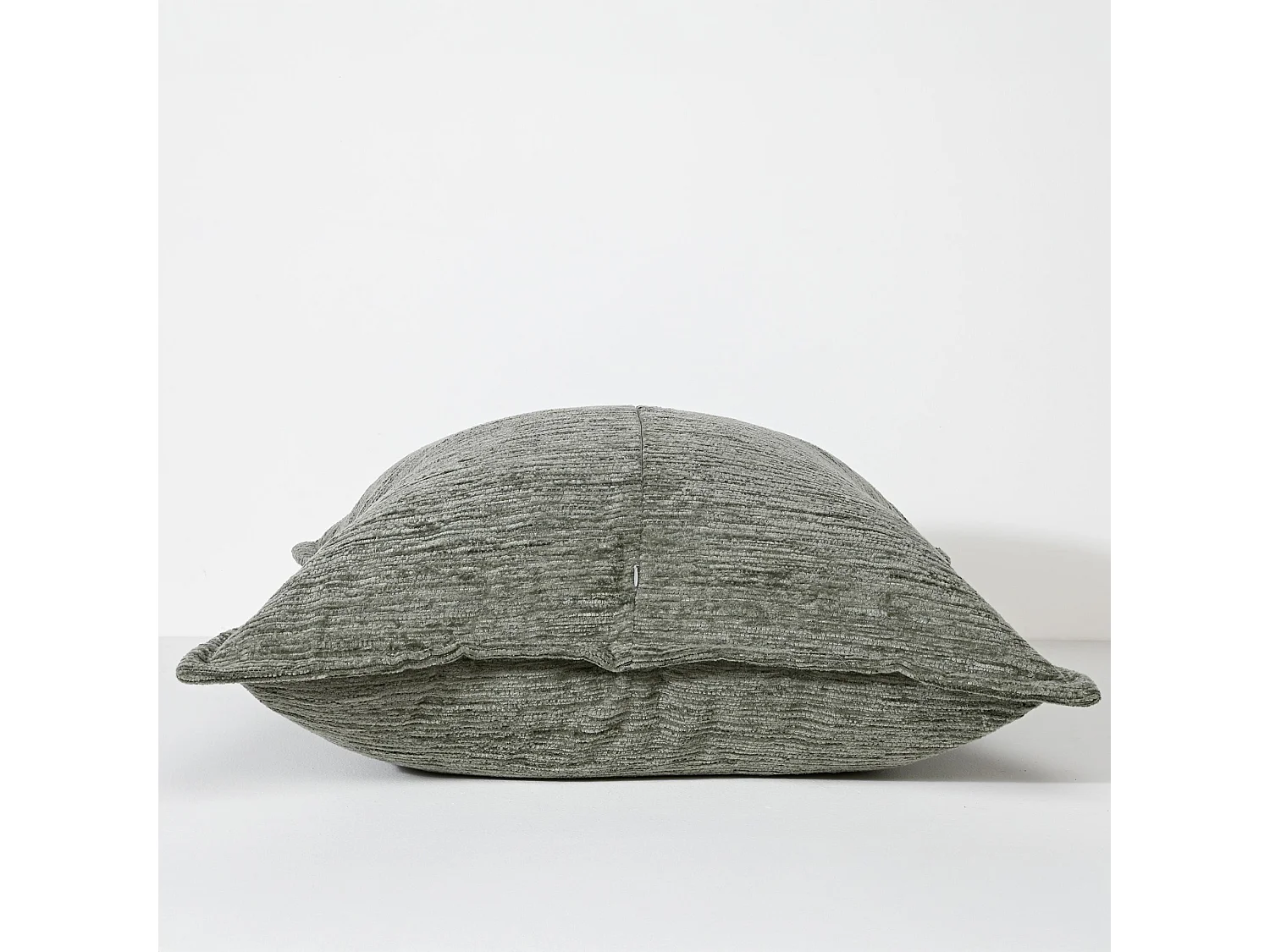 Ruffled Sage - Stoffen sierkussen - 55 X 55