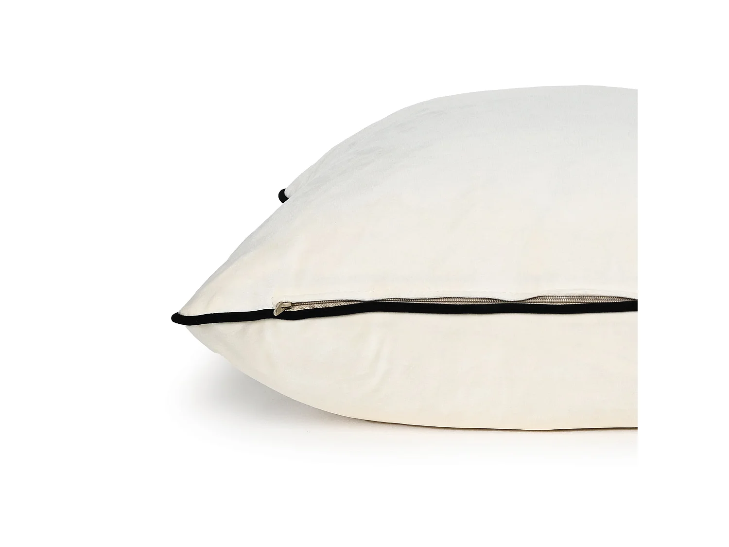 Ivory - Fluwelen sierkussen ( Black Piping ) - 55 X 55