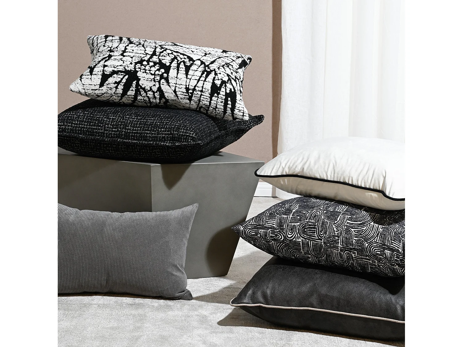 Art Leather Onyx - Vinyl sierkussen - 40 X 60