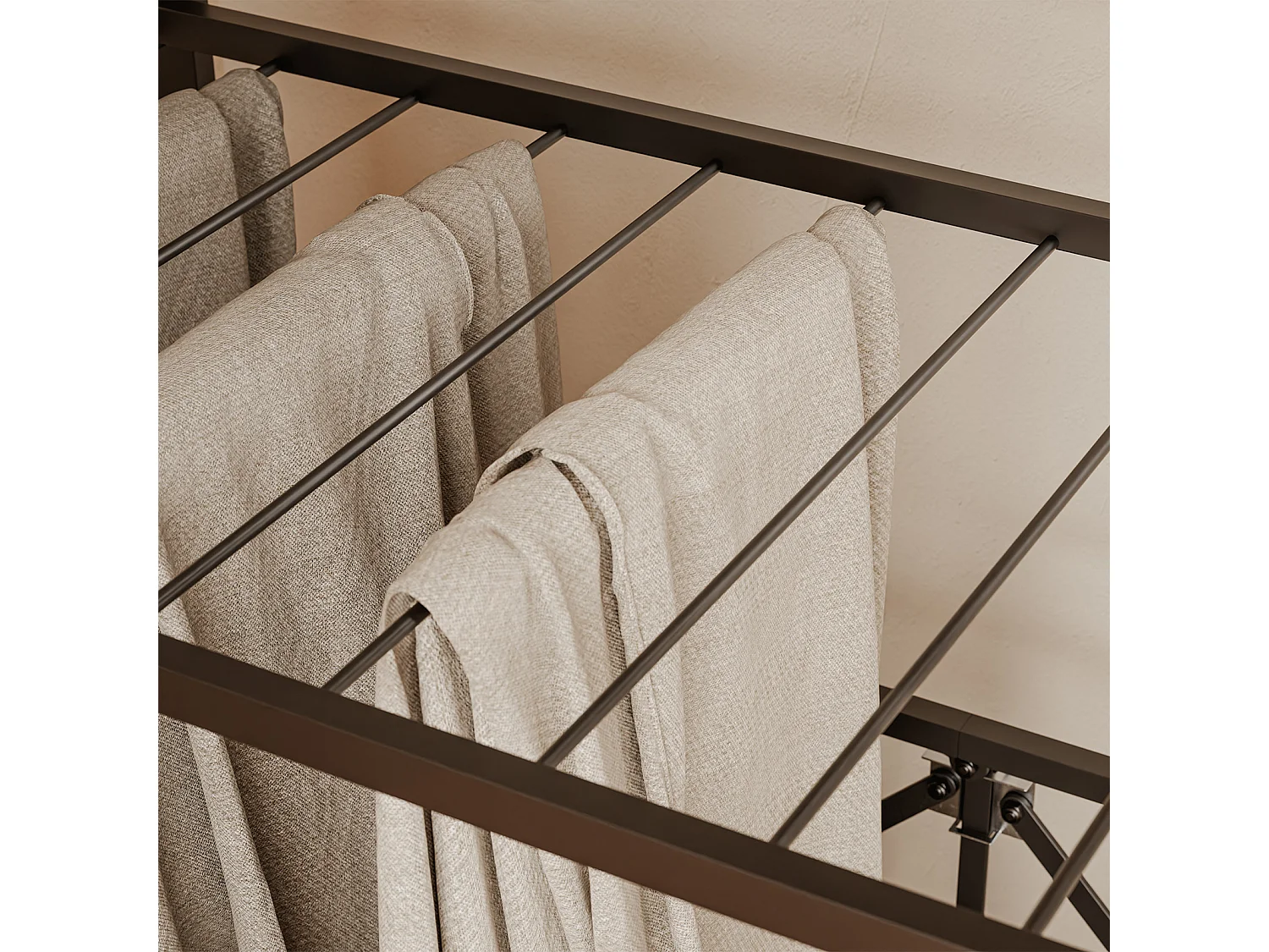 SoBuy Kledingrek met wielen Kleur Zwart 70x38x175cm KLS22-SCH
