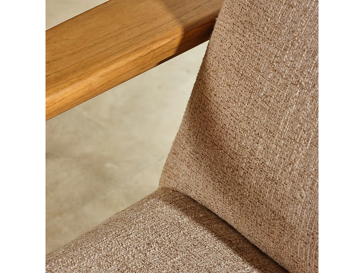 Fauteuil en mindi massif naturel et tissu texturé beige chiné GABRIEL