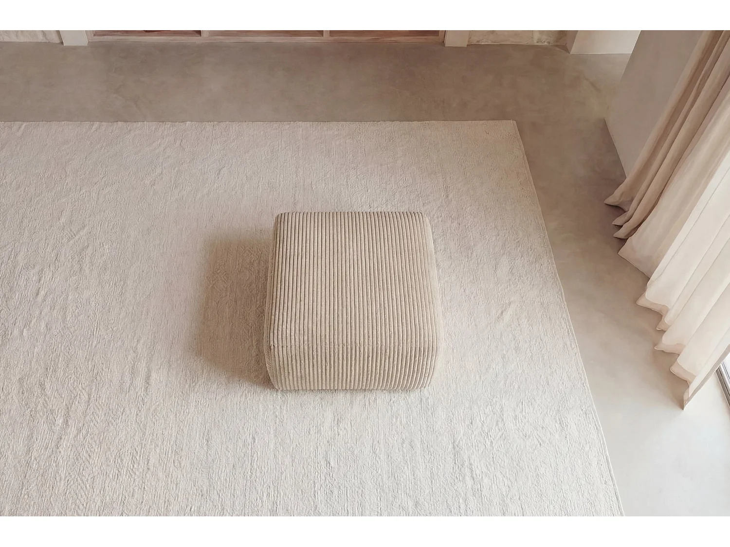 ELVIS - Pouf en gros velours côtelé Beige 96x87x44