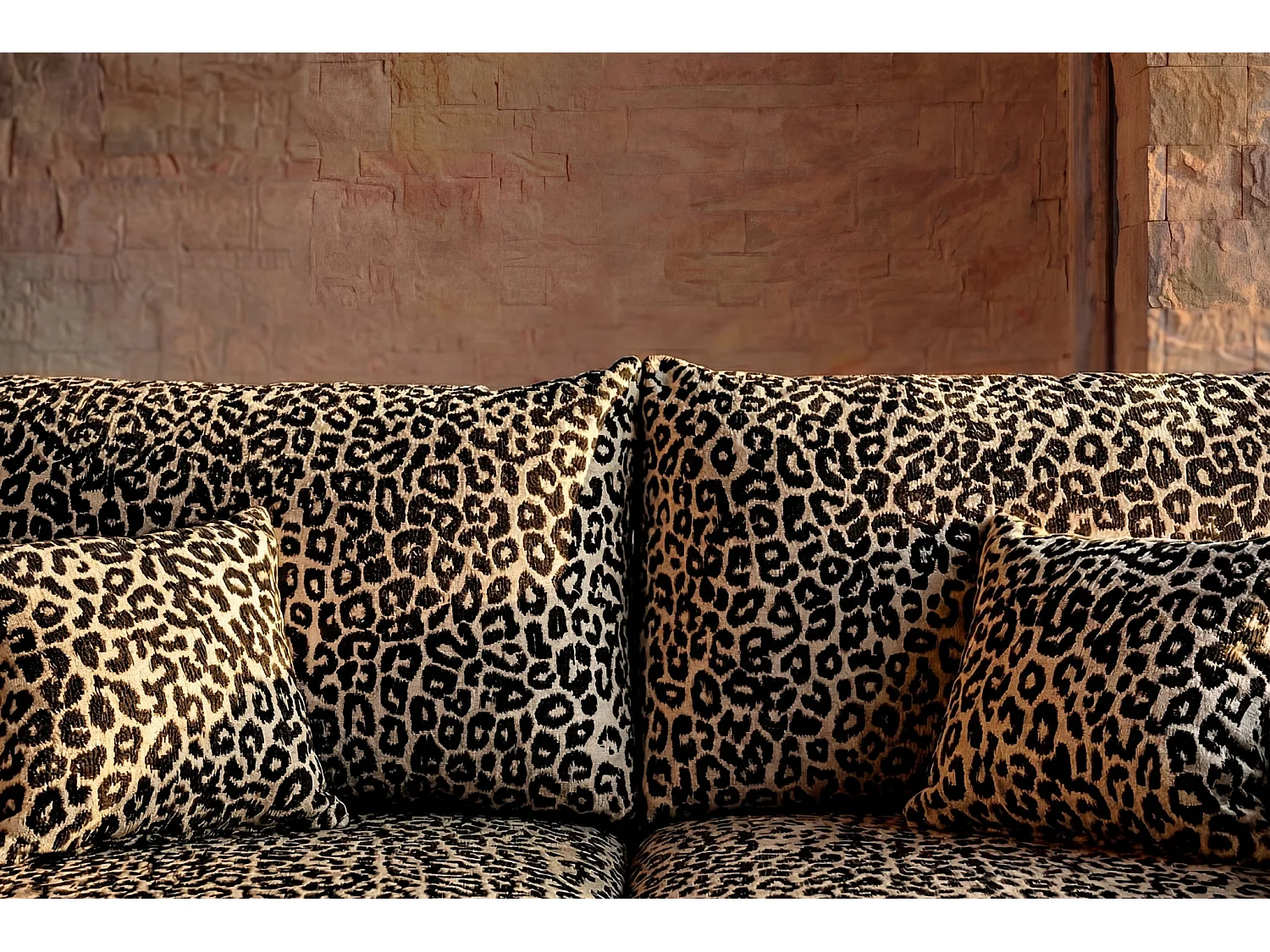 ELIO - Canapé droit convertible tissu imprimé animalier 3 places Café