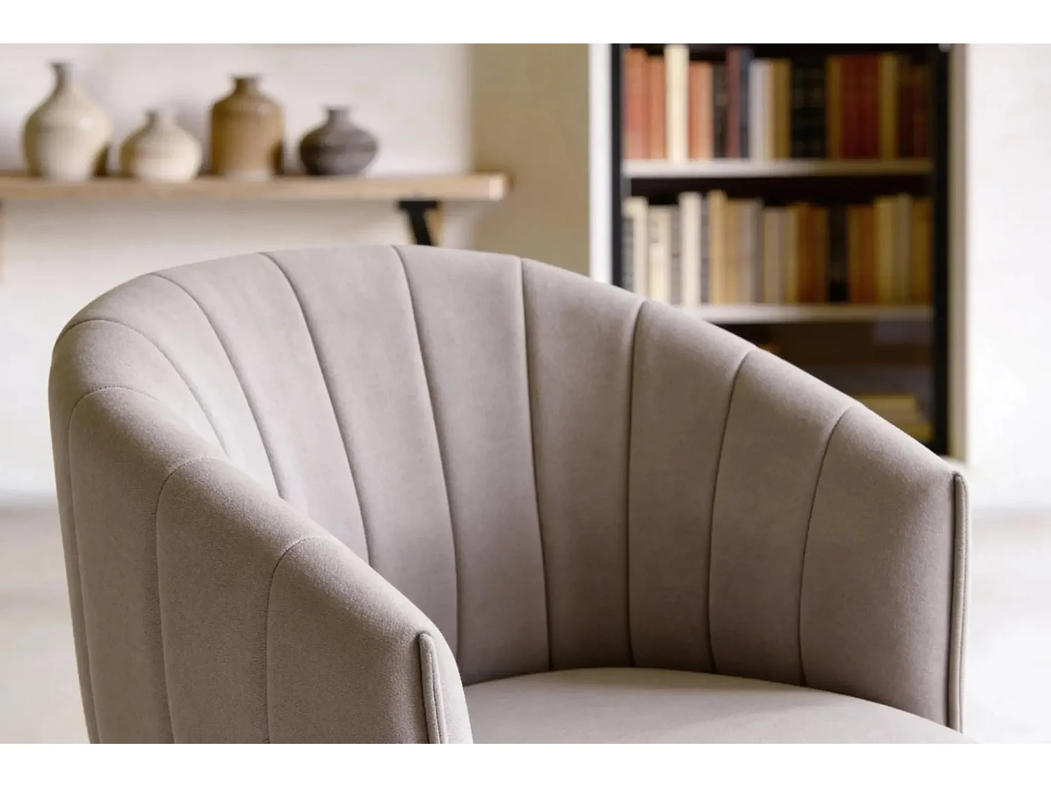 JONA - Chaise pieds en métal - Taupe