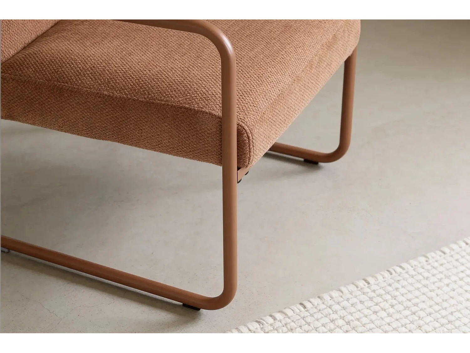 ORIO - Chaise pieds en métal - Terracotta