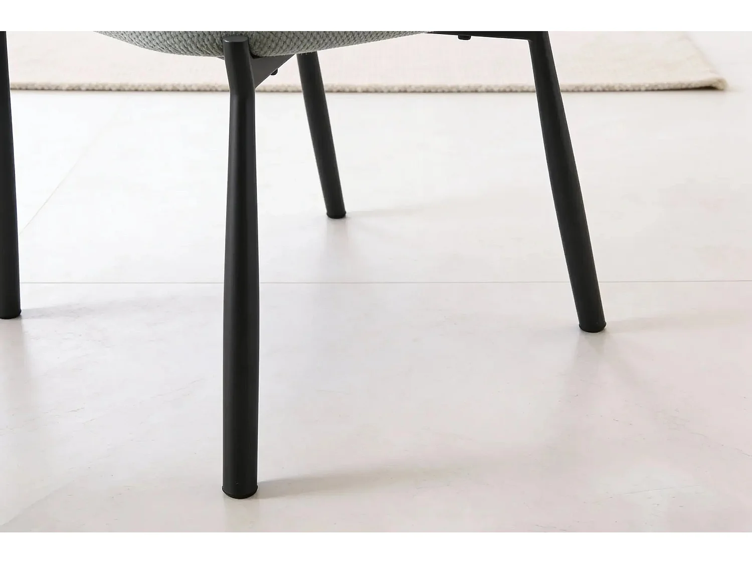 TILO - Lot de 2 chaises pieds en métal noir - Vert