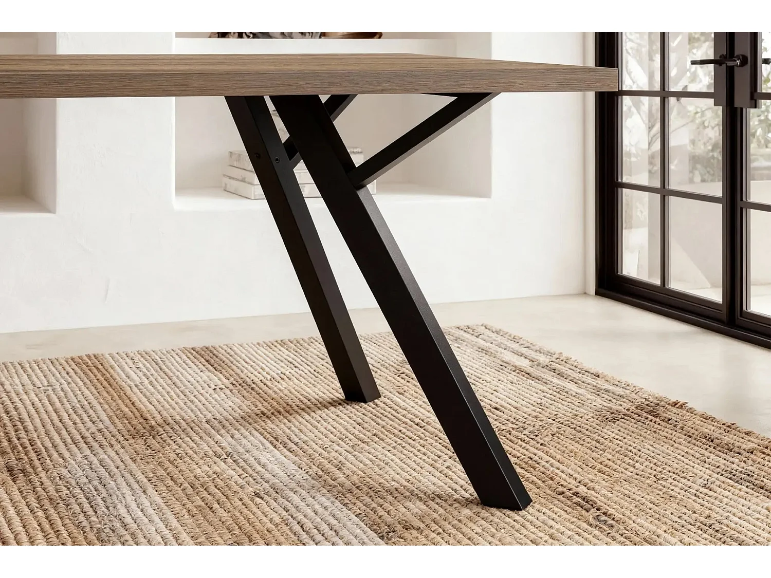 CALA - Table à manger rectangulaire 160cmpieds en métal noir - Chêne foncé