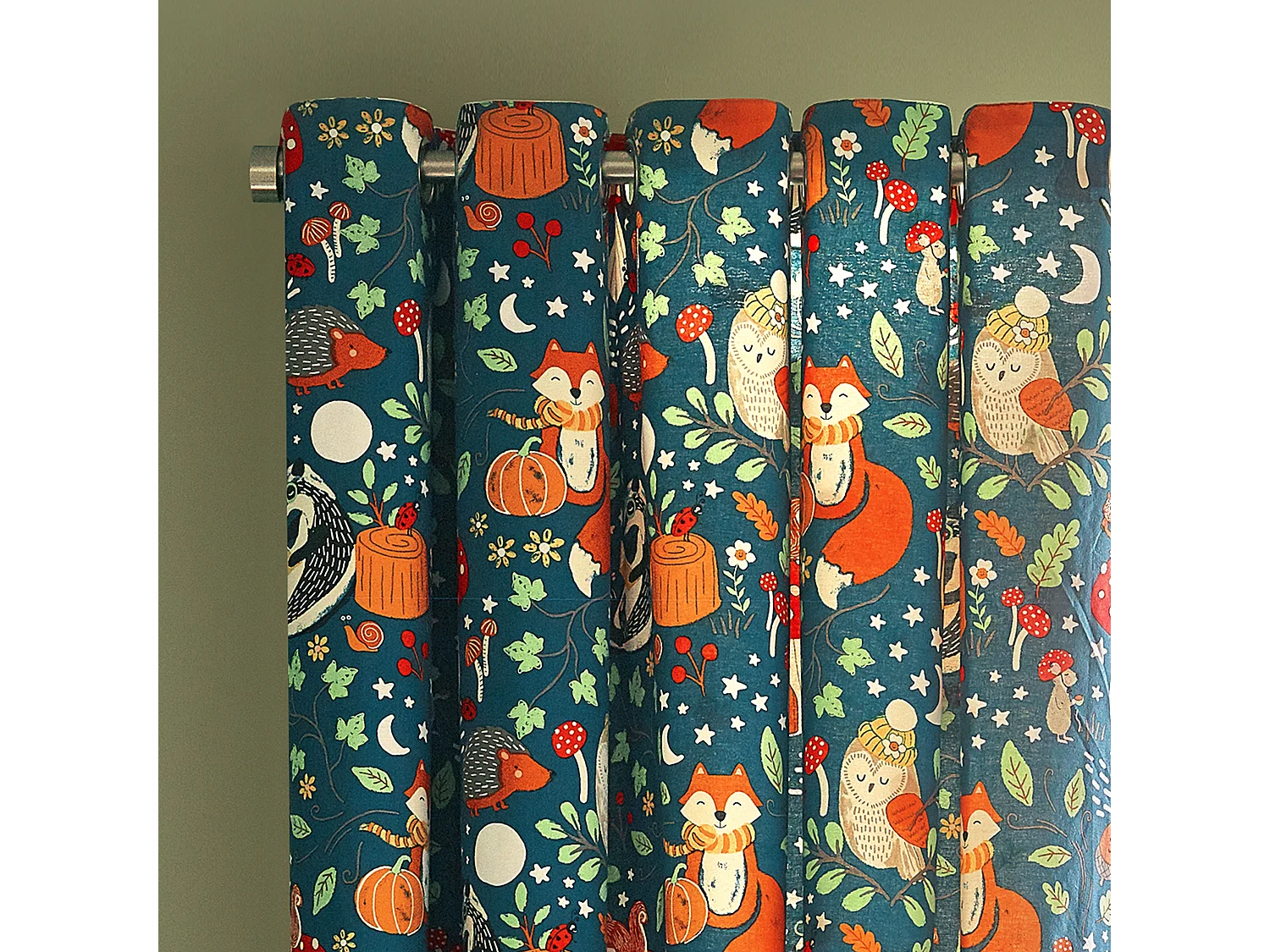 Catherine Lansfield Fox and Woodland Friends Fully Reversible 66x72 Inch Eyelet Curtains Two Panels Green