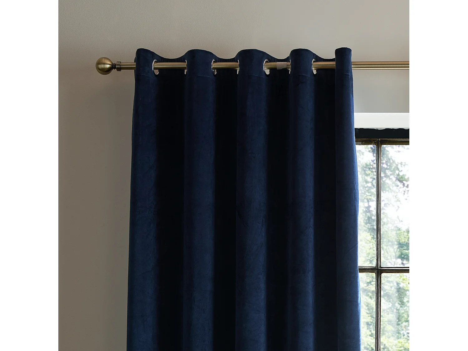 Catherine Lansfield Super Thermal Blackout Matt Velour 46x72 Inch Eyelet Curtains Two Panels Navy Blue