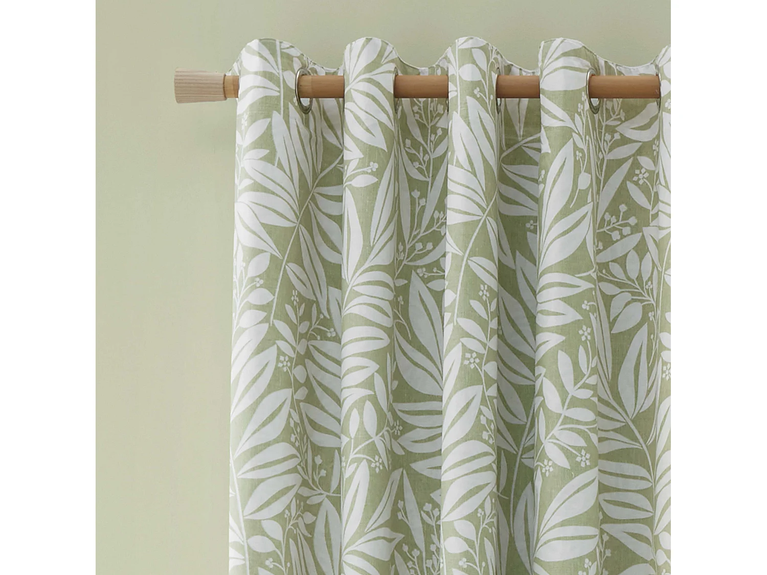 Catherine Lansfield Sorrel Leaf 66x90 Inch Fully Reversible Eyelet Curtains Two Panels Green