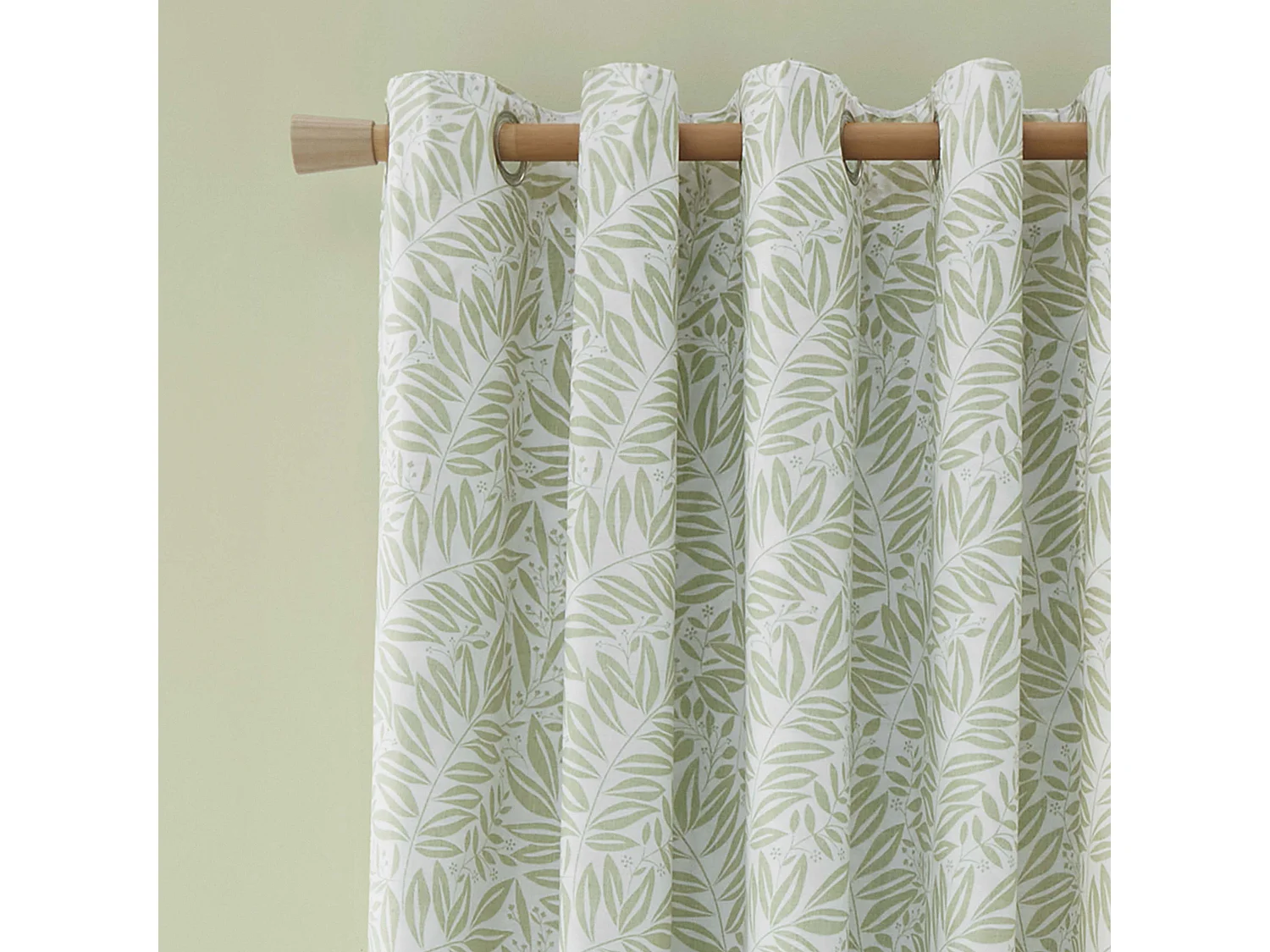 Catherine Lansfield Sorrel Leaf 66x90 Inch Fully Reversible Eyelet Curtains Two Panels Green