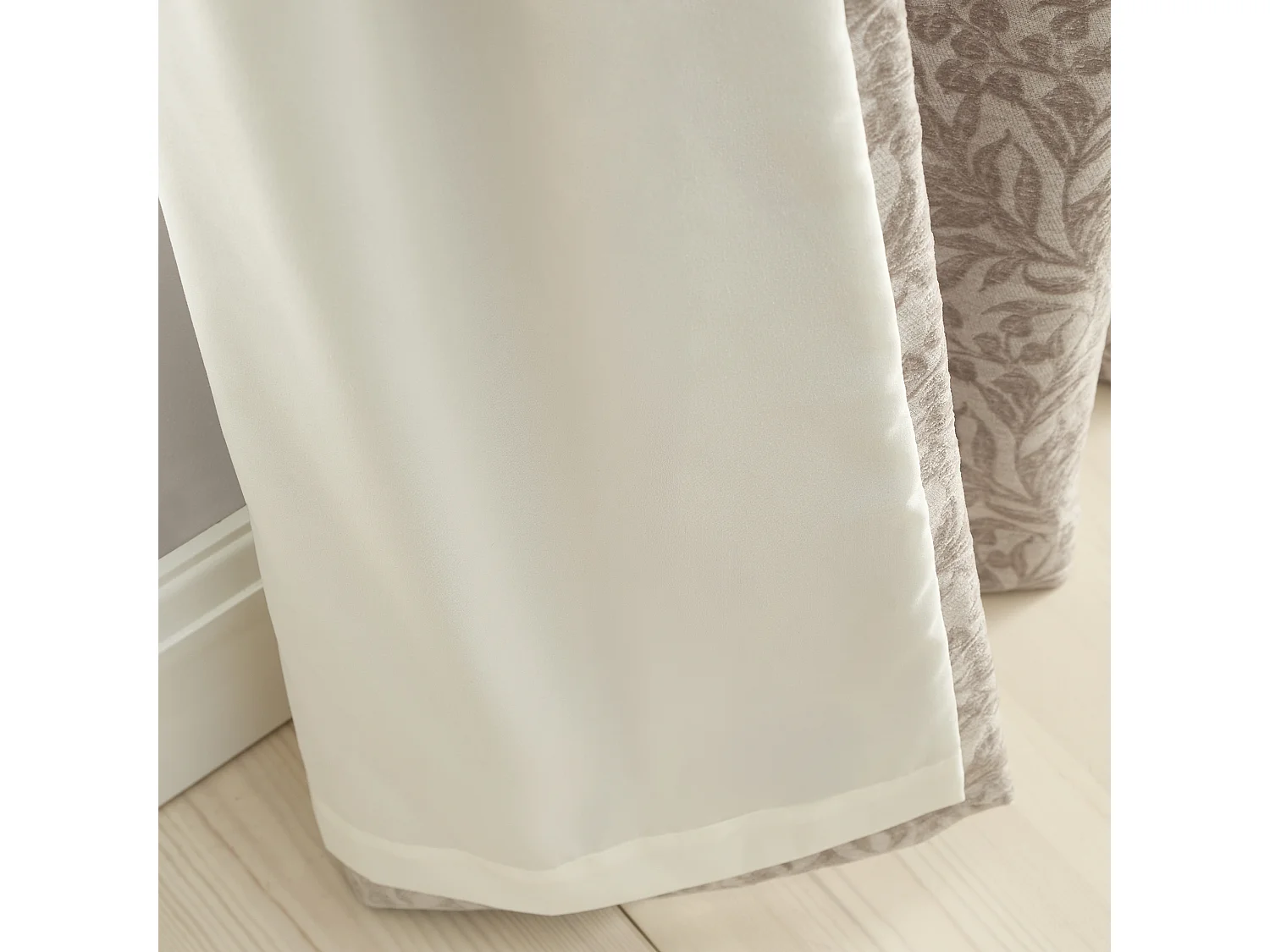 Bianca Fine Linens Chenille Leaves 46x72 Inch Lined Eyelet Curtains Two Panels Natural