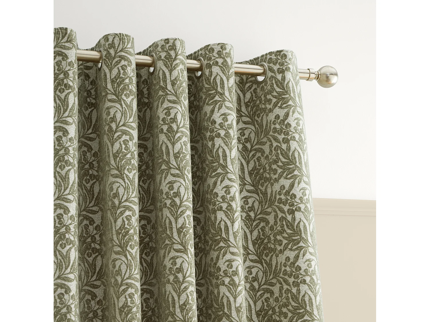 Bianca Fine Linens Chenille Leaves 66x54 Inch Lined Eyelet Curtains Two Panels Green