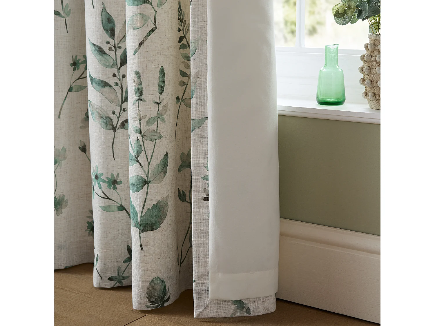 Catherine Lansfield Watercolour Leaves 66x54 Inch Lined Eyelet Curtains Two Panels Natural / Green
