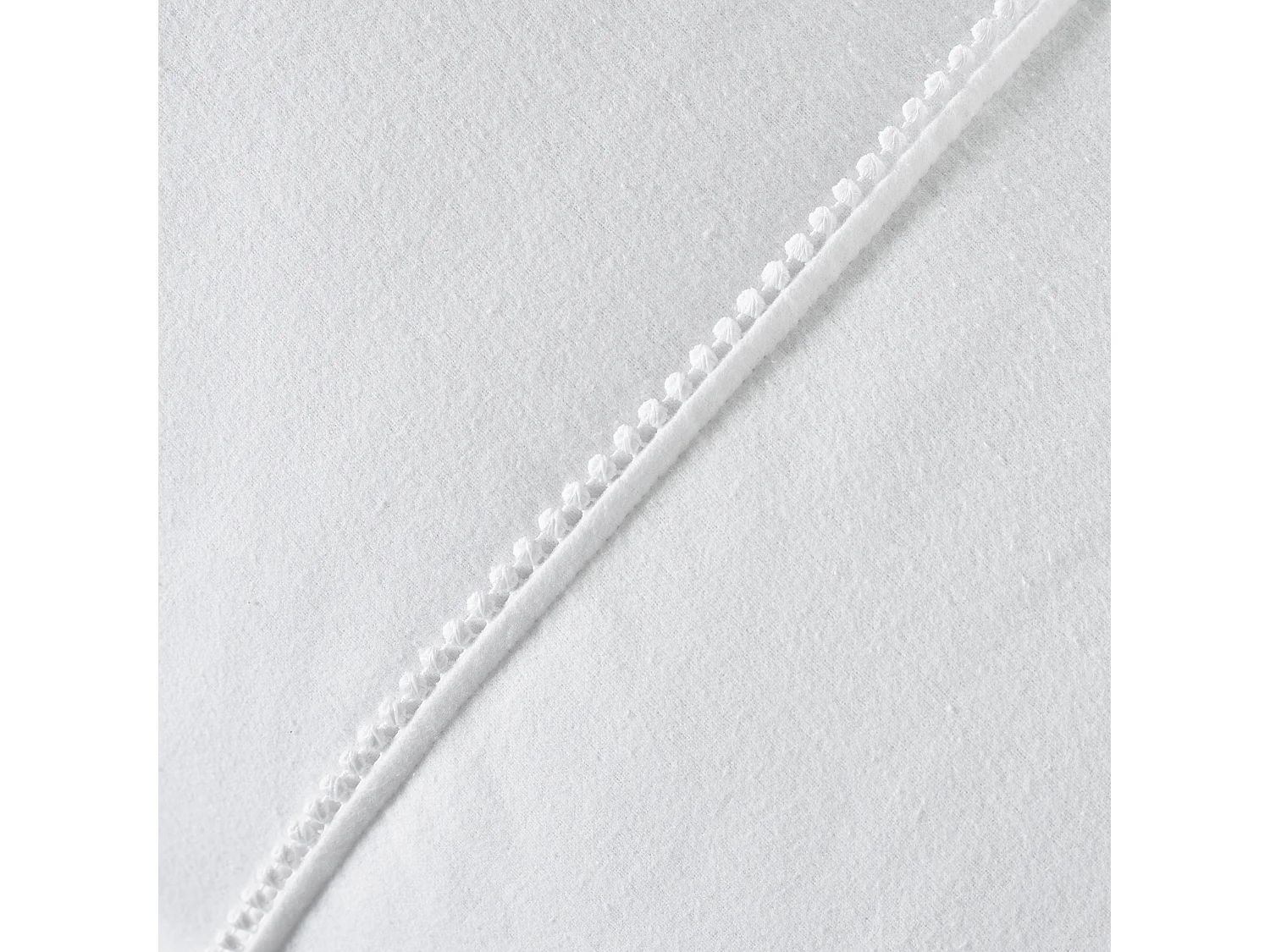 Catherine Lansfield Brushed Cotton Pom Pom Super King Duvet Cover Set with Pillowcases White
