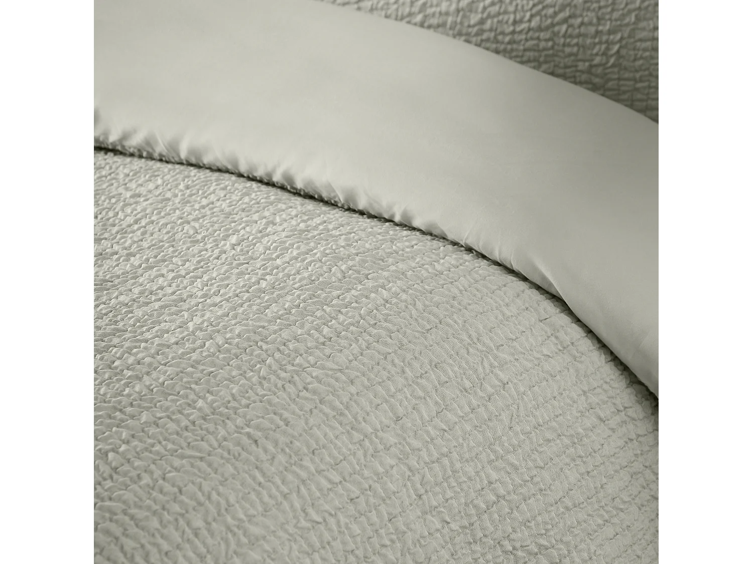 Catherine Lansfield Crinkle Seersucker Super King Duvet Cover Set with Pillowcases Green