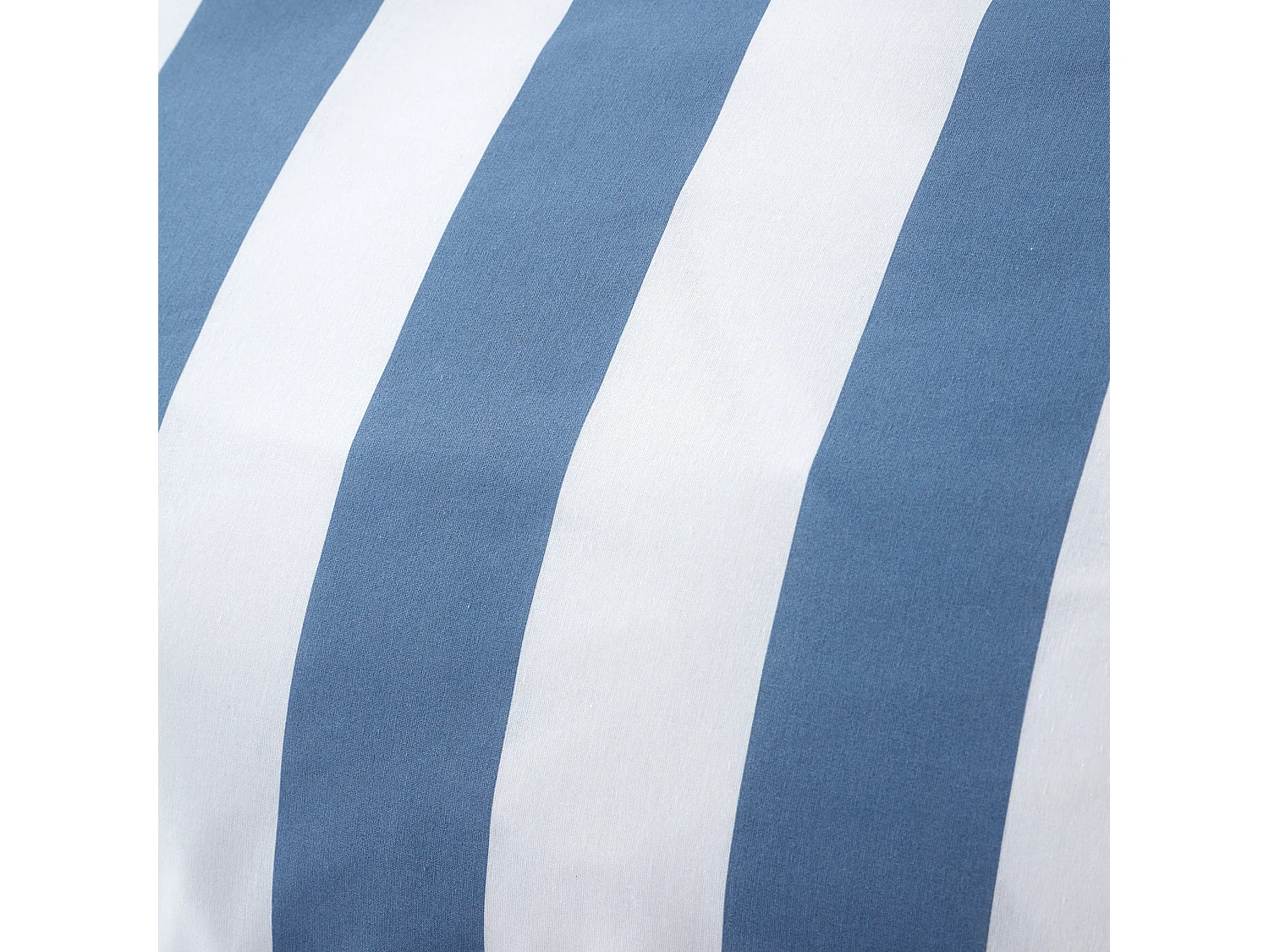 Catherine Lansfield Cove Stripe Reversible King Duvet Cover Set with Pillowcases Blue